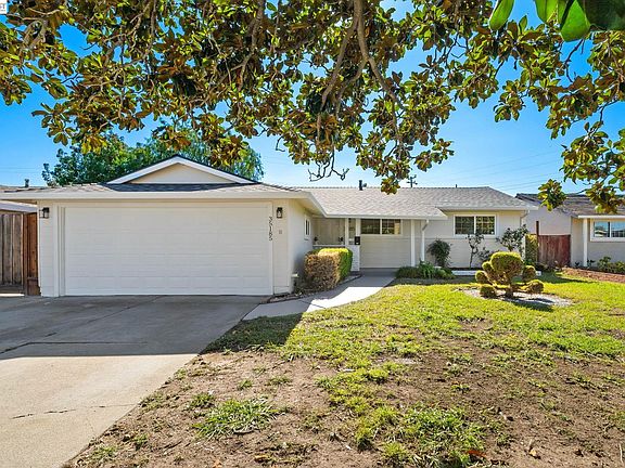 2nd image of 35185 Cabrillo Dr