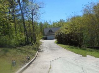 124 E River Bend Dr, Eatonton, GA 31024
