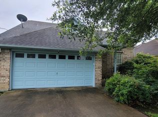 408 S 9th St, Nederland, TX 77627