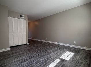 2230 Liverpool Ln APT 3, Louisville, KY 40218