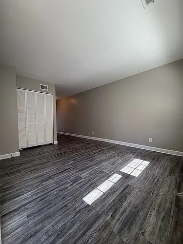 2230 Liverpool Ln #3 Photo 1