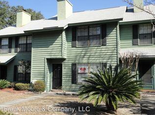 16 Hidden Lake Ct, Savannah, GA 31419