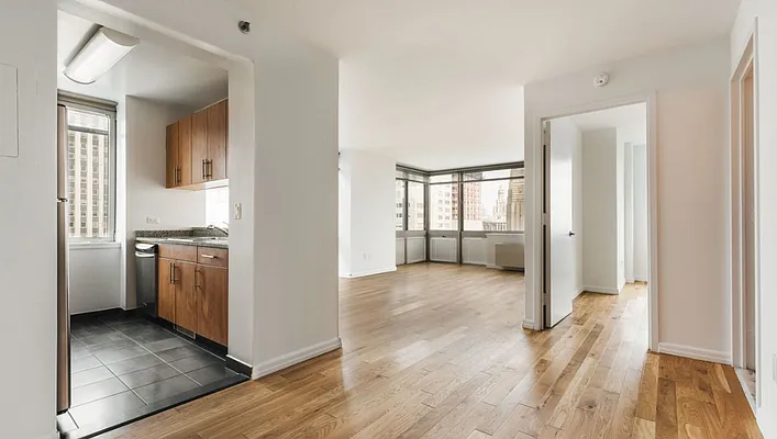 Rented by Realty Trends Corp | media 2