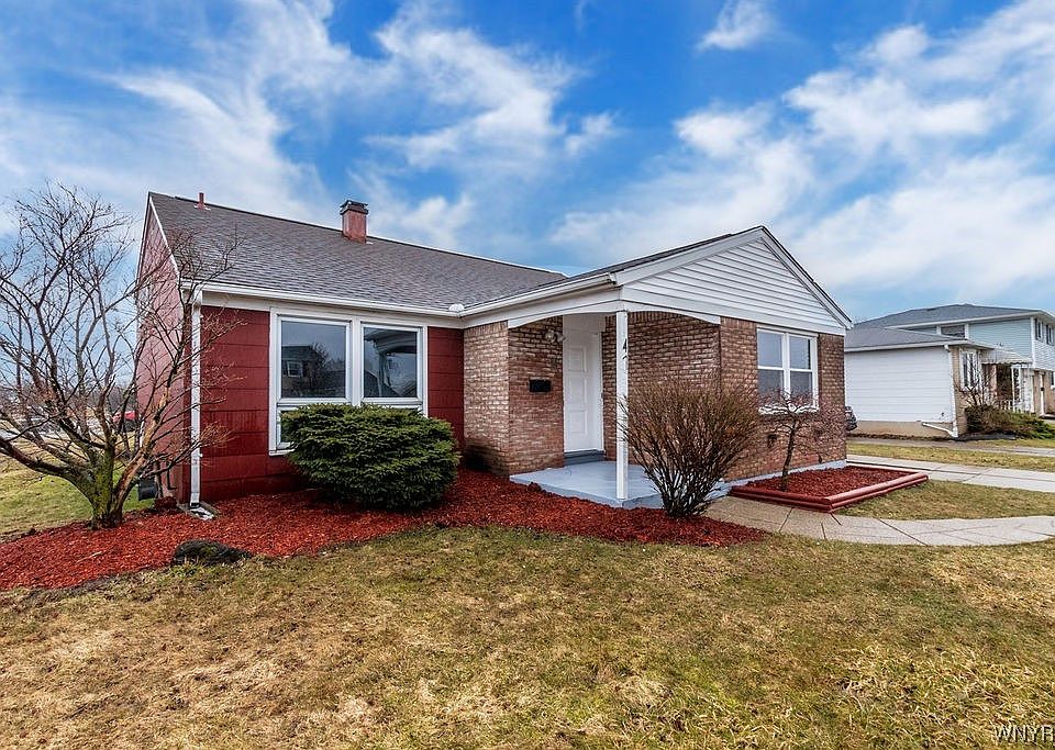 1st image of 47 Panama Ln