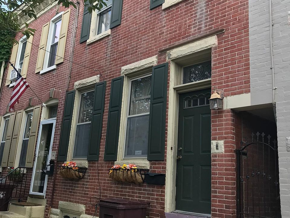 1st image of 1822 N Lincoln St