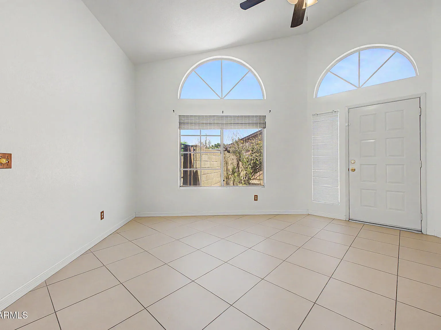 3 bed, 2.0 bath, 1103 sqft, $1,850 — Photo 4