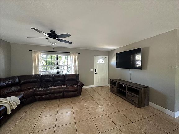 4th image of 6377 Myrtlewood Rd