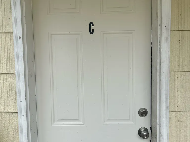 14518 Portland Ave SW #C — Photo 3