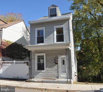 646 N 2nd St, Pottsville, PA, 17901