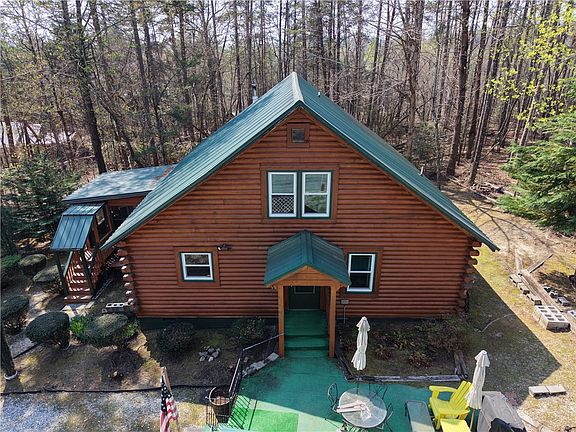 2nd image of 227 Meadowood Dr