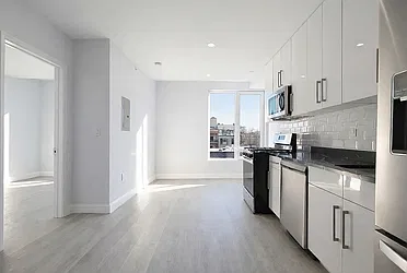 142 Huron Street, #3A