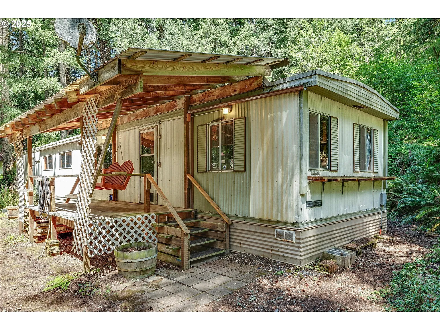 27200 S Highway 211 photo 1