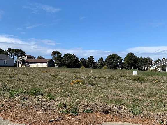 5th image of 743 Spyglass Dr
