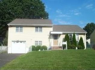 1004 Kent Pl, Linden, NJ 07036