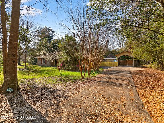 4th image of 55 Koch Rd