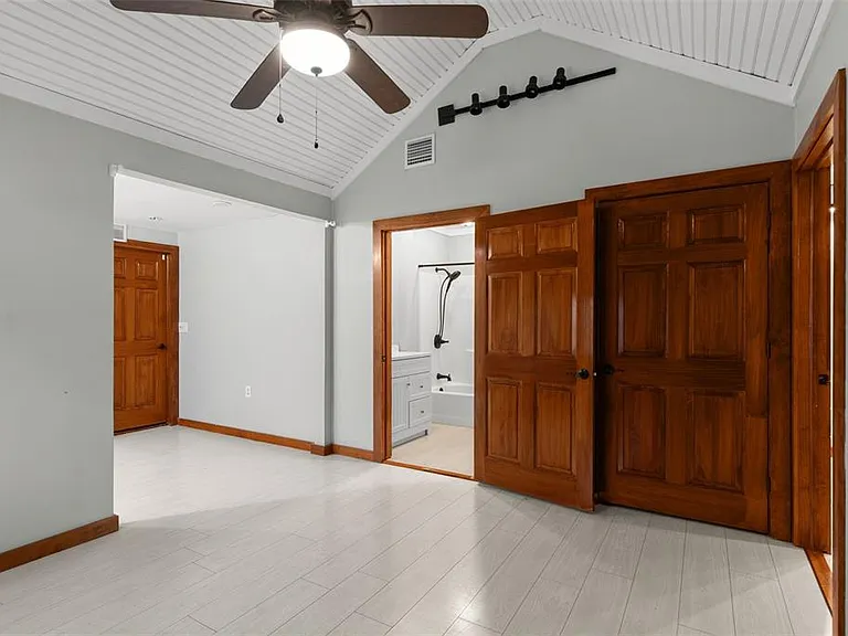 10519 Bridgewood Dr — Photo 21