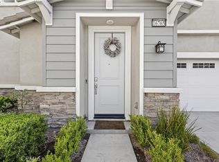 16765 Stags Leap Ln, Fontana, CA 92336