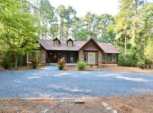 60 Beaver Ln, Pinehurst, NC 28374