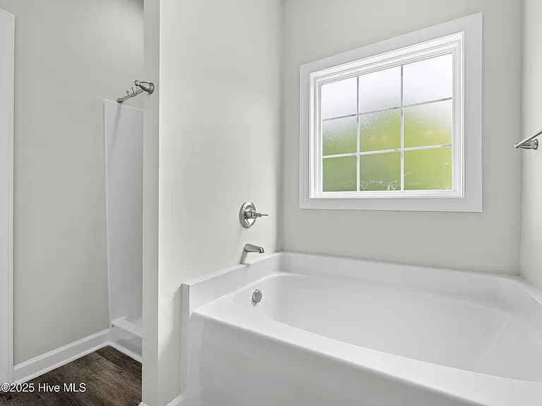 908 Freewoods Ct — Photo 26