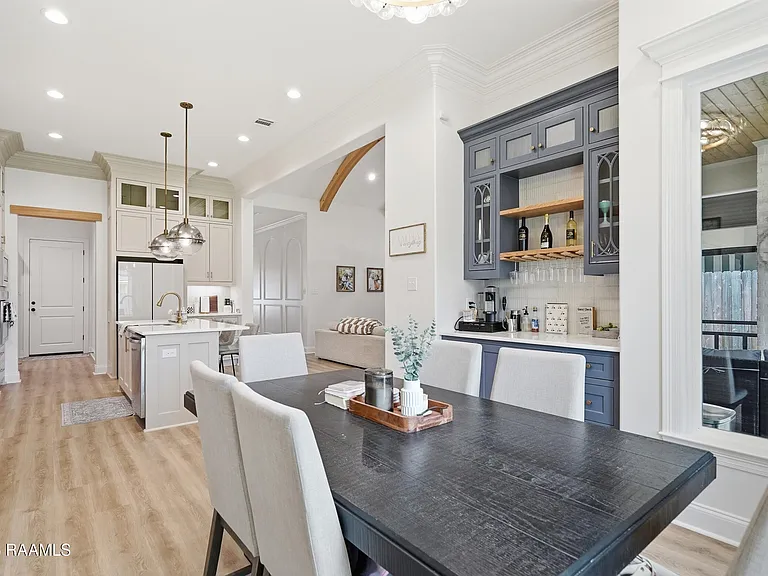 210 Amsterdam Ave — Photo 11