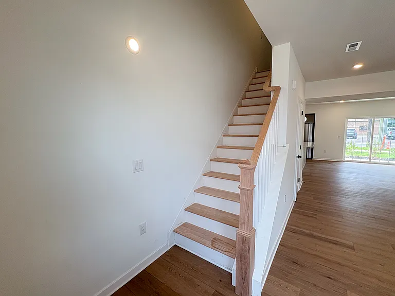 365 W Butler Ave #1B — Photo 9