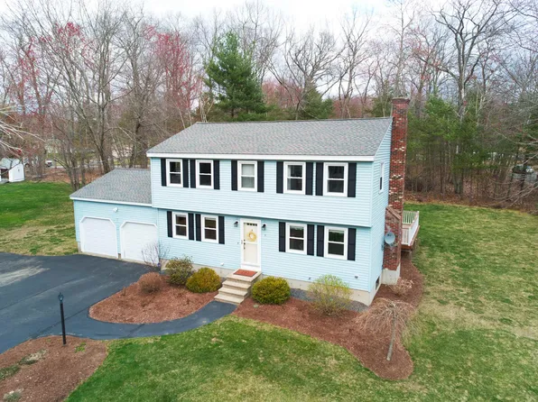 4 Williams Drive, Hudson, NH 03051