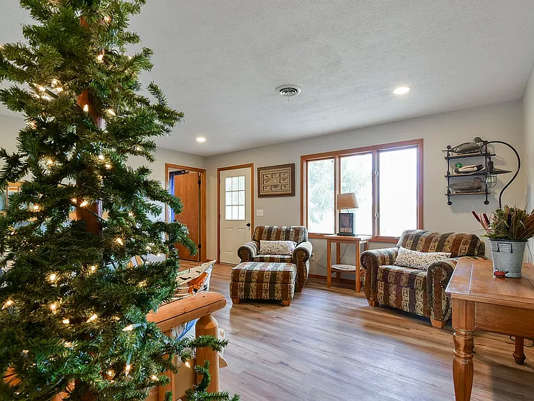 350 Campbell Point Rd #1 — Photo 12