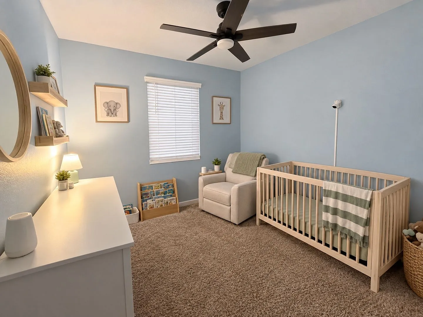 3 bed, 2.0 bath, 1526 sqft, $2,200 — Photo 4