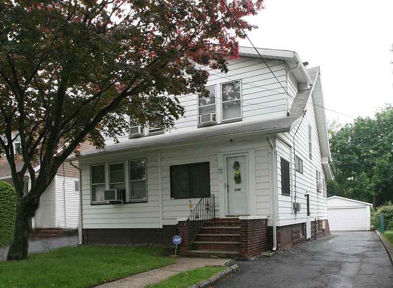 1st image of 115 Smallwood Ave
