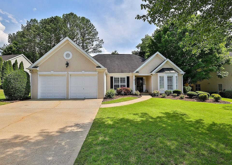 1st image of 545 Olde Lauren Ct