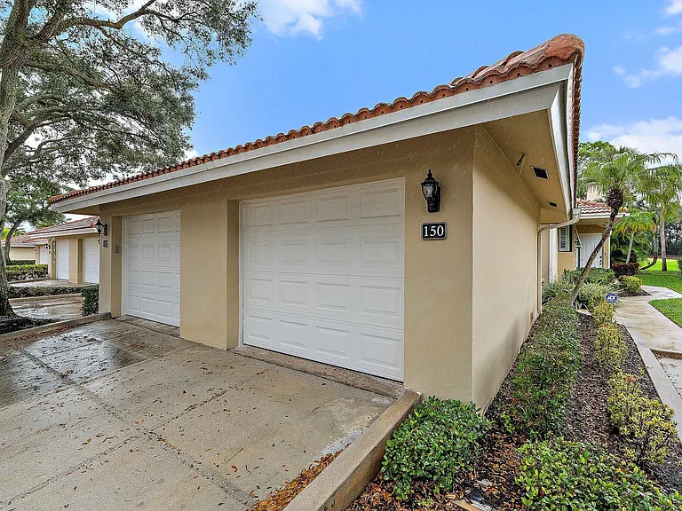 150 Old Meadow Way — Photo 38
