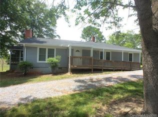 6213 Oakridge Rd, Clover, SC 29710