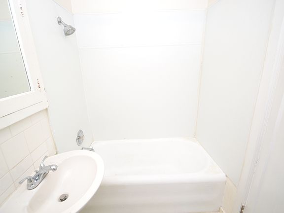 3rd image of 1562 E Olive Way #D95b43c03