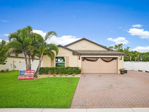 910 Bent Creek Drive, Fort Pierce, FL 34947