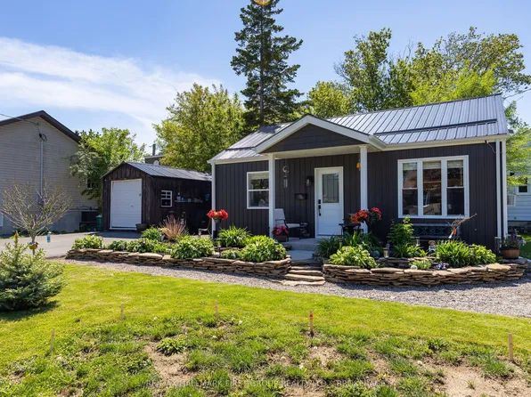 488 Nelson St, Kingston, ON K7K 4N5