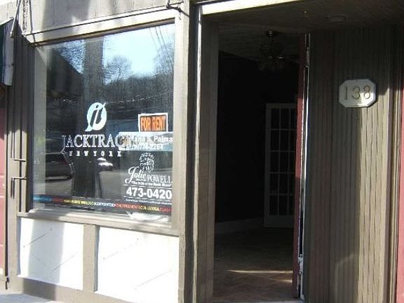 3rd image of 138 E Main St
