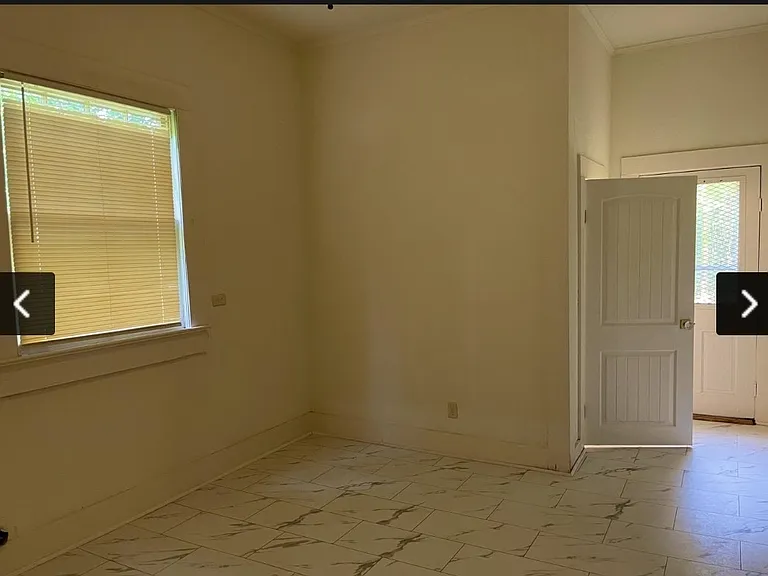 122 Montague St — Photo 5