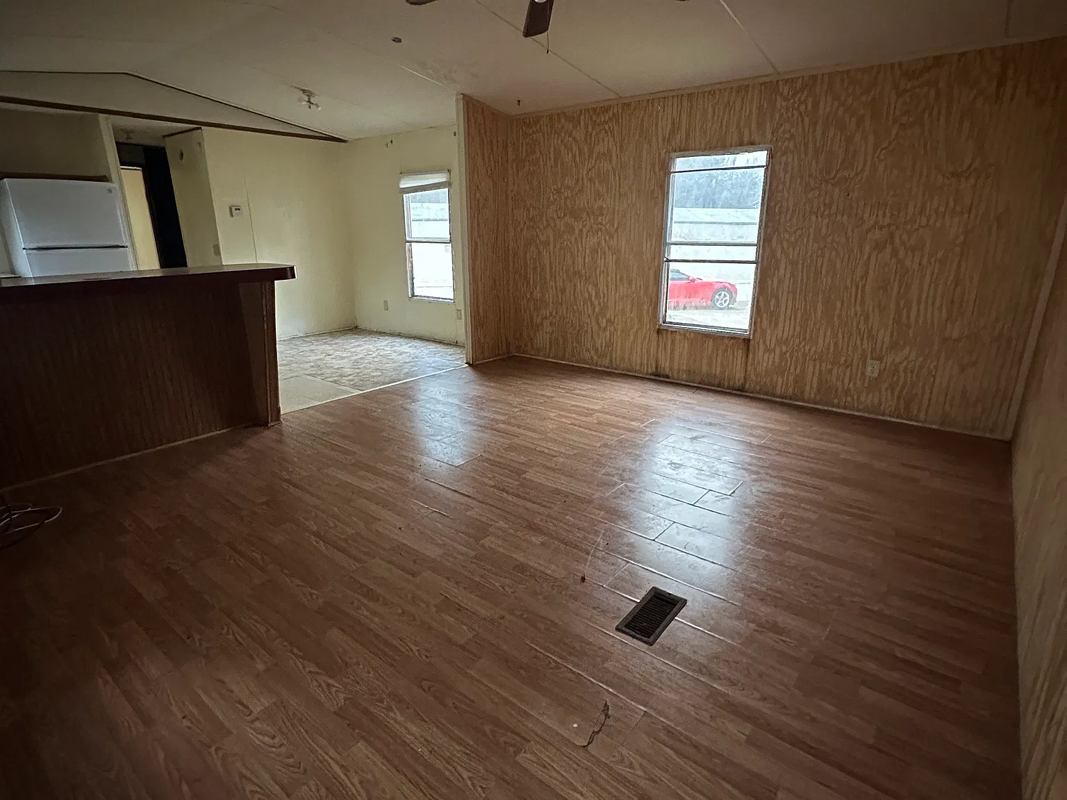 2 bed, 1050 sqft, $750 — Photo 2
