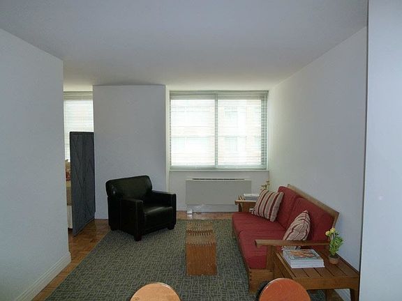 4th image of 1500 Lexington Ave APT 12J