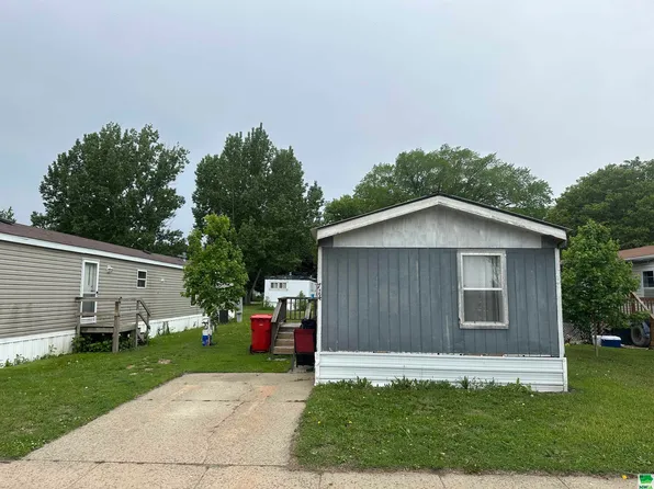 714 Allison St, Vermillion, SD 57069
