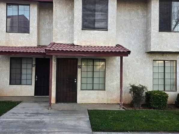 38550 22nd St E Unit 16, Palmdale, CA 93550