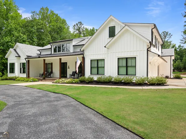 1230 Blalock Lakes Dr, Newnan, GA 30263