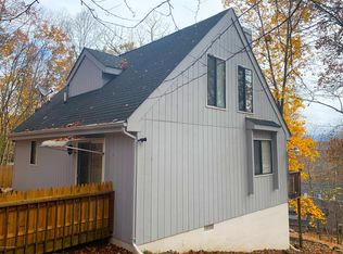 109 Saunders Dr, Bushkill, PA 18324