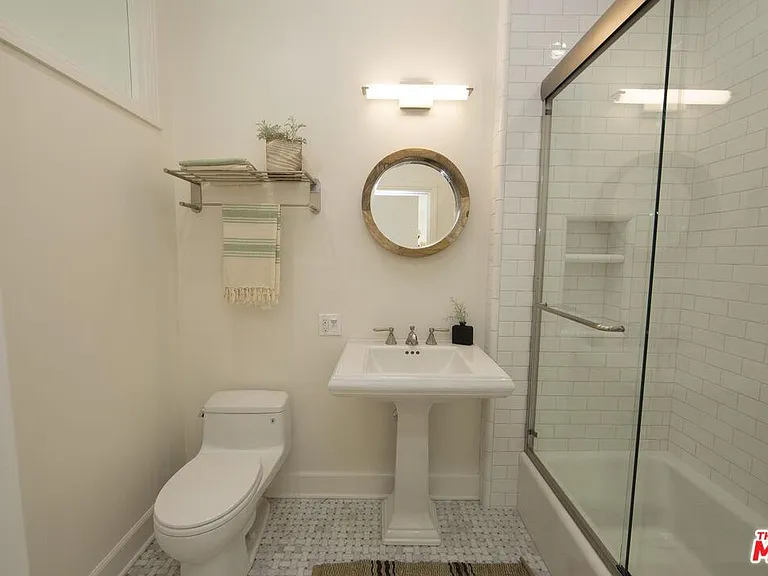 1023 N La Jolla Ave — Photo 15