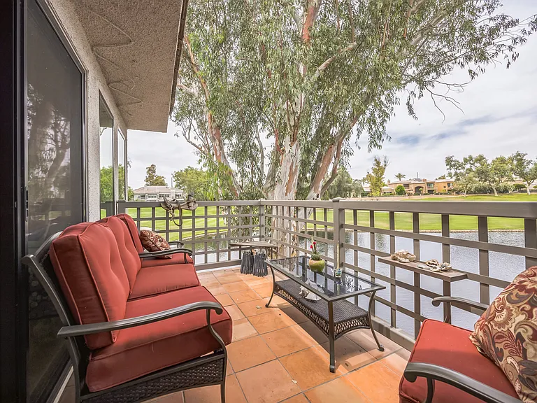BACK DECK
