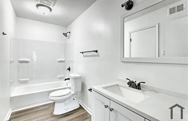 4550 Washington Rd #A10 — Photo 7