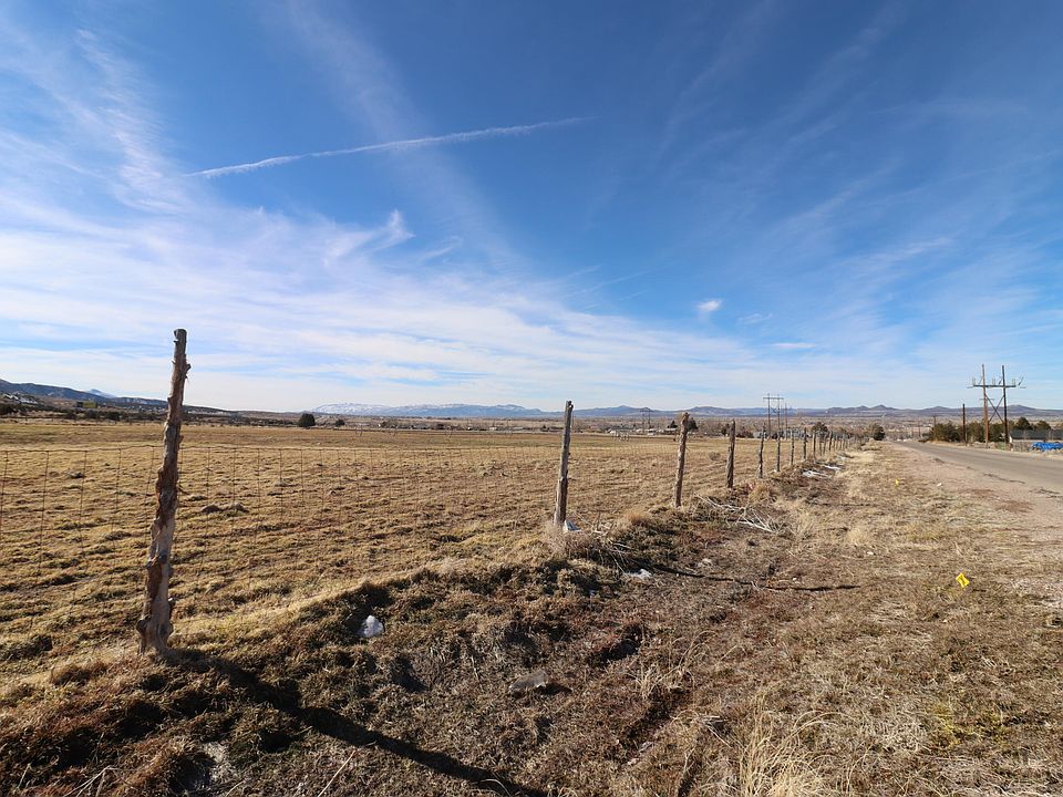 2nd image of 2030 E Midvalley Rd