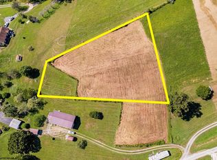 Owagner Ln, Clarksburg, WV 26301