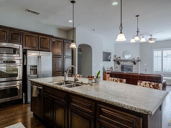 3rd image of 10915 Bardon Hill Dr