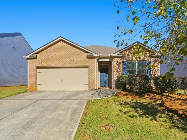 2017 Sawgrass Dr, Hampton, GA 30228